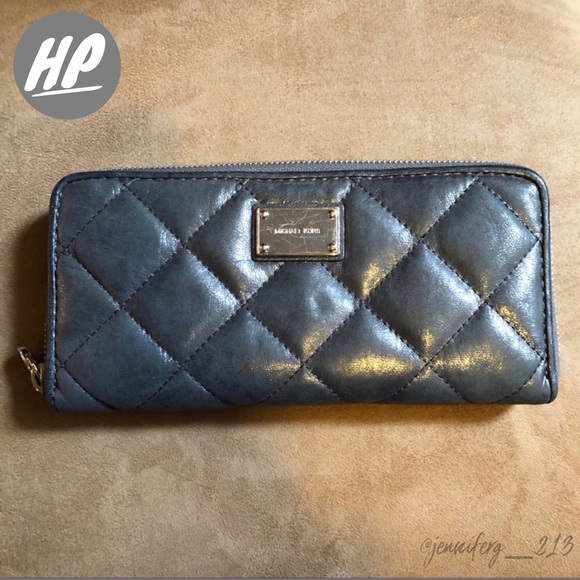 Michael Kors Handbags - Michael Kors Hamilton Quilted Wallet In Gunmetal